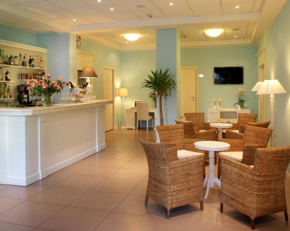 Beyou Hotel Villa Rosa Riccione Bagian luar foto