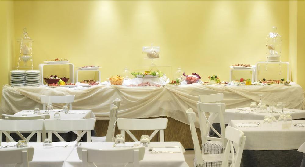Beyou Hotel Villa Rosa Riccione Bagian luar foto