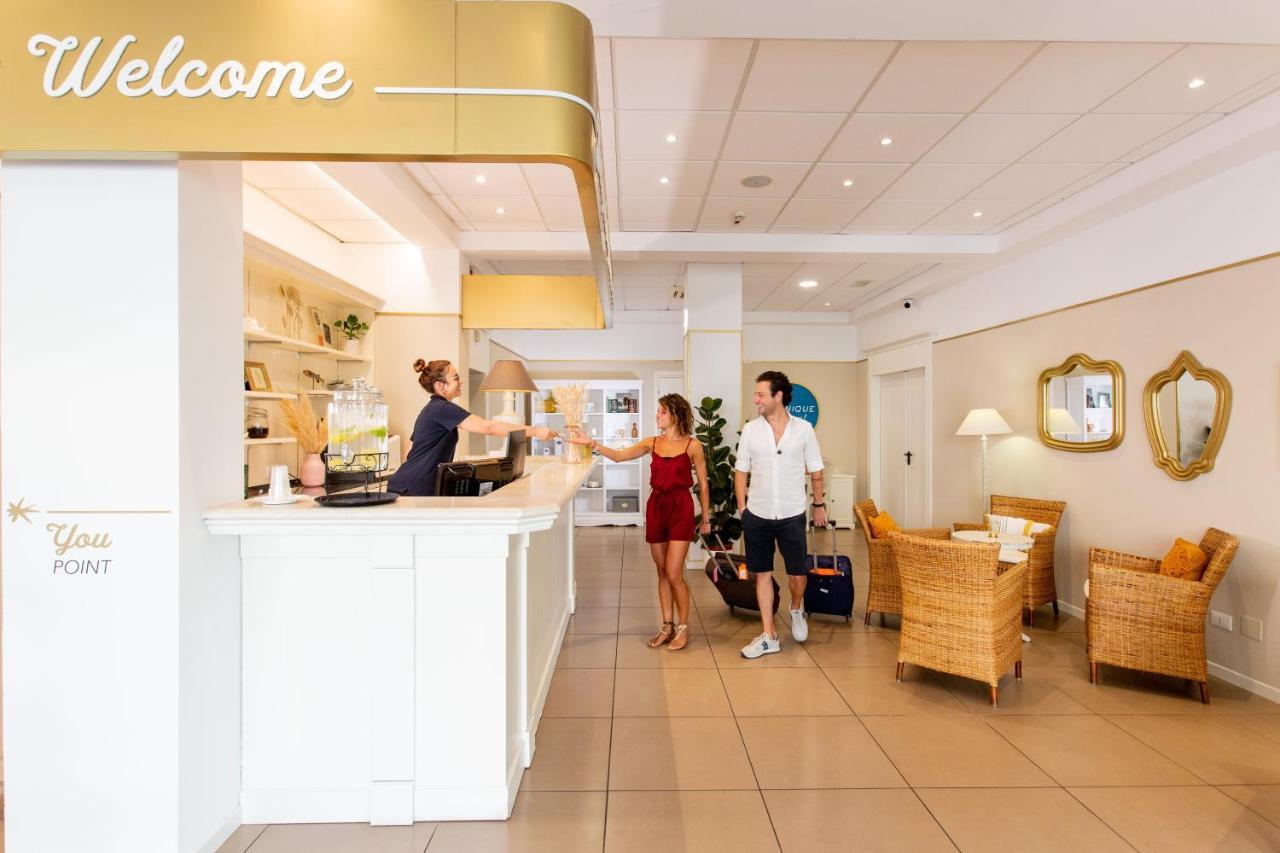 Beyou Hotel Villa Rosa Riccione Bagian luar foto