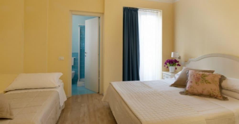 Beyou Hotel Villa Rosa Riccione Bagian luar foto